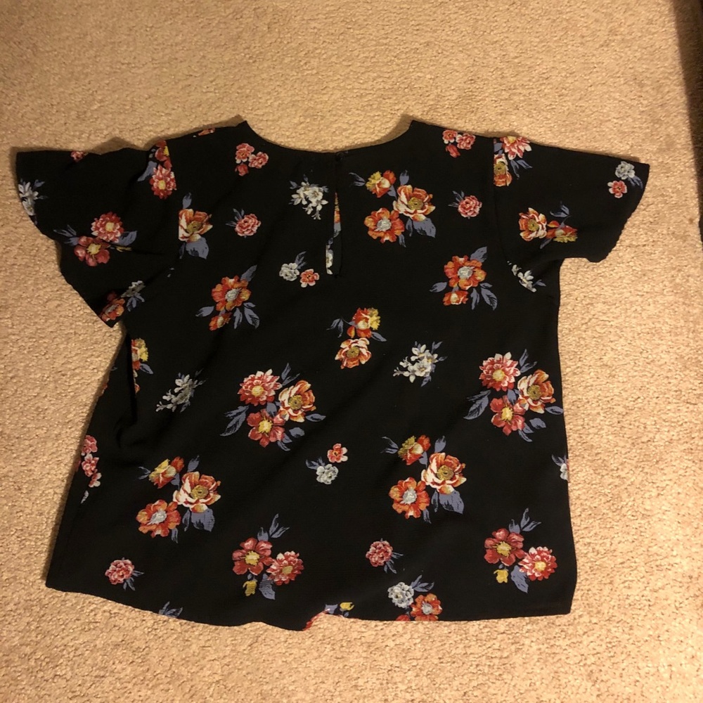floral shirt